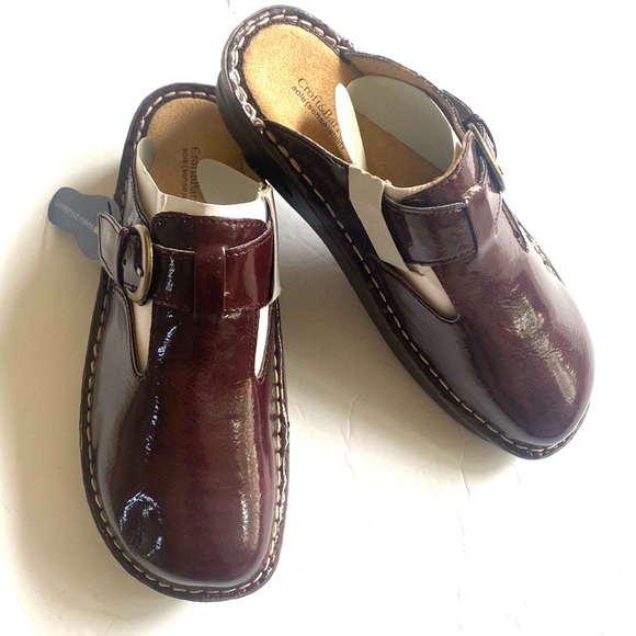 Croft & Barrow marron clogs, Size 8 1/2, NWT - Picture 2 of 9